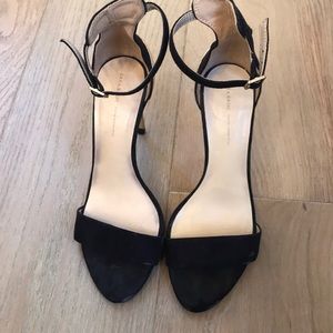Zara thin stiletto gold heels. Size 6. Ankle strap